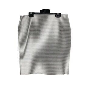 Reitmans black and white striped form fitting stretchy pencil skirt XS